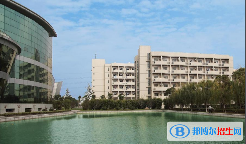 常州旅游商貿(mào)高等職業(yè)技術(shù)學(xué)校2022年學(xué)費(fèi)、收費(fèi)多少