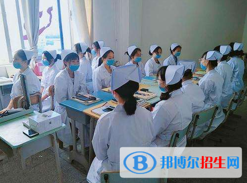 重慶2022年護理學校畢業(yè)好找工作嗎