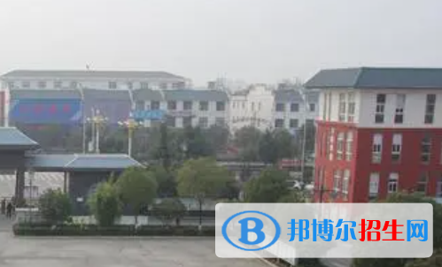 新野縣中等職業(yè)學(xué)校2022年報(bào)名條件、招生要求、招生對(duì)象