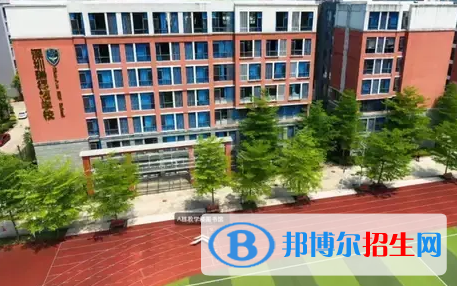  瑞得福國際學(xué)校高中部2022年報名時間