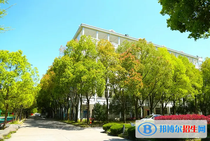 安吉上墅私立高級中學2022年課程體系