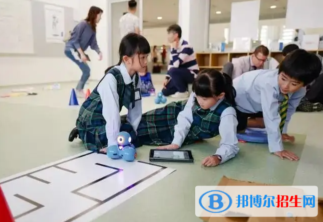 牛津國際公學(xué)成都學(xué)?？孔V嗎