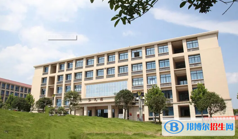 重慶2022年建筑學校理論包括什么