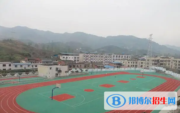 重慶2022年初中生讀建筑學校好嗎