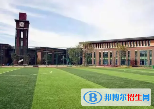 北京世青國際學(xué)校中學(xué)部2023年報(bào)名時間