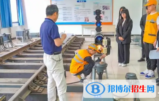 成都2023年一般鐵路學(xué)校有什么專(zhuān)業(yè)