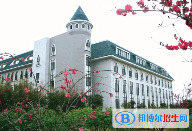 武漢外國(guó)語(yǔ)學(xué)校2023年招生政策