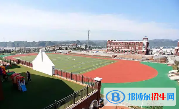 宜昌龍盤湖國際學校初中部2023年招生政策2