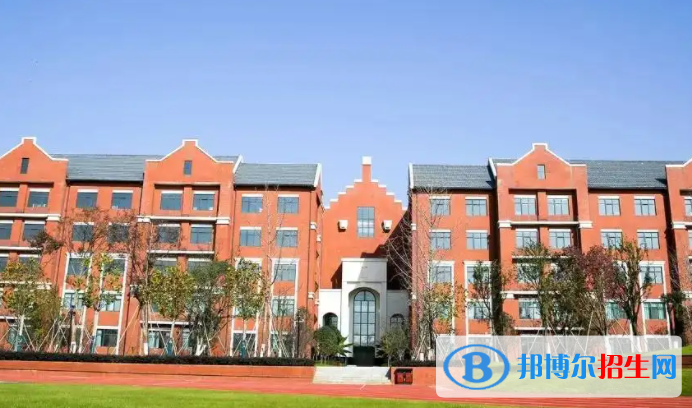 武漢澳洲國際學(xué)校2023年報(bào)名時(shí)間