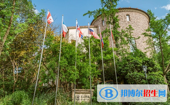 成都麓山國際光亞學(xué)校初中部2023年招生政策2