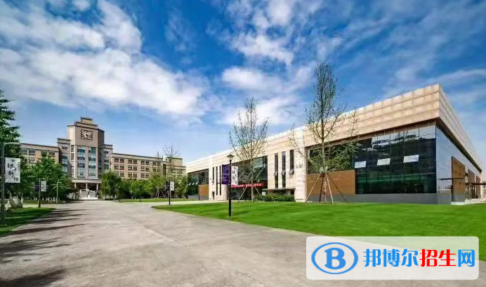 成都協(xié)同國(guó)際學(xué)校初中部2023年入學(xué)考試2