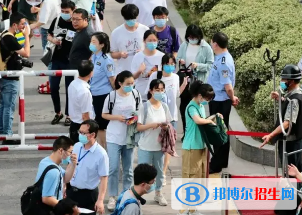 新疆高考一本分?jǐn)?shù)線匯總（2017-2022年）