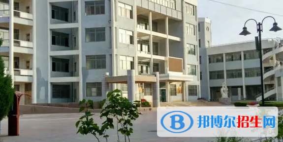 金川總校第一高級中學(xué)2023年學(xué)費、收費多少