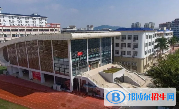 萬寧中學(xué)2023年招生錄取分?jǐn)?shù)線 