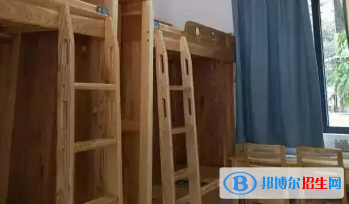 東方市民族中學(xué)2023年宿舍條件