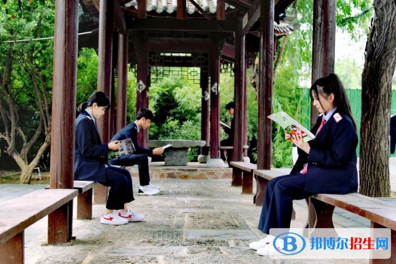 石家莊2023年女生上什么鐵路學校比較好