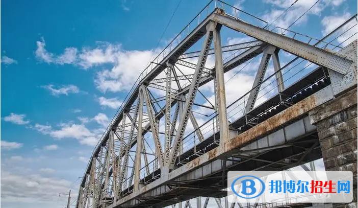 浙江2023年男生讀鐵路學校有前途嗎
