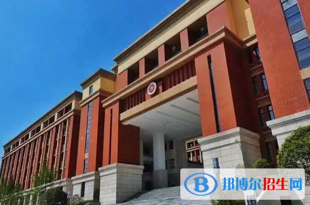重慶第八中學(xué)校國際部2023年報(bào)名時(shí)間