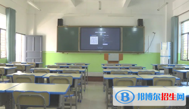保亭中學(xué)2023年學(xué)費(fèi)、收費(fèi)多少 