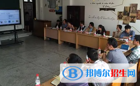 大學(xué)應(yīng)用語言學(xué)專業(yè)可以從事哪些工作？