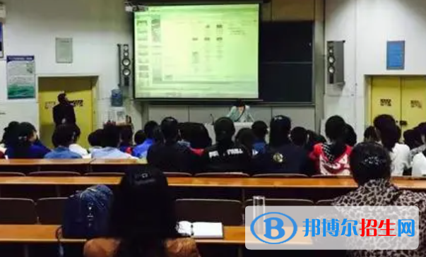 大學(xué)思想政治教育專業(yè)可以從事哪些工作？