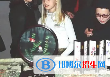 大學(xué)烏茲別克語(yǔ)專業(yè)可以從事哪些工作？