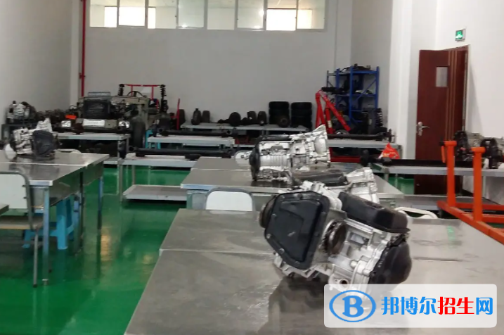 大學(xué)內(nèi)燃機(jī)制造與維修專(zhuān)業(yè)可以從事哪些工作？