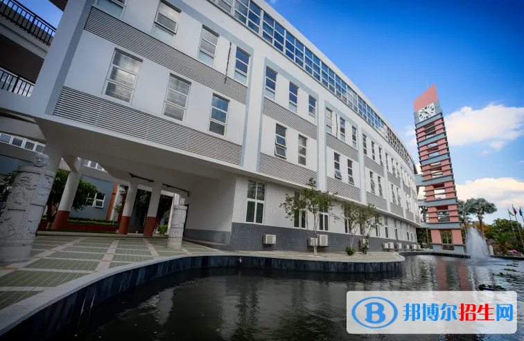 南京第三高級(jí)中學(xué)國際部2023年學(xué)費(fèi)標(biāo)準(zhǔn)