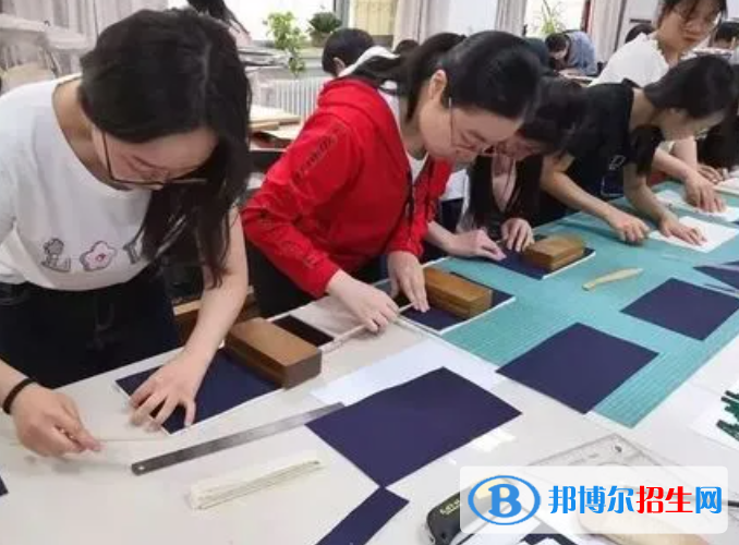 大學古典文獻學專業(yè)可以從事哪些工作？