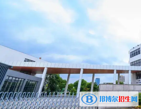 無錫國際學(xué)校初中部2023年報(bào)名時(shí)間2