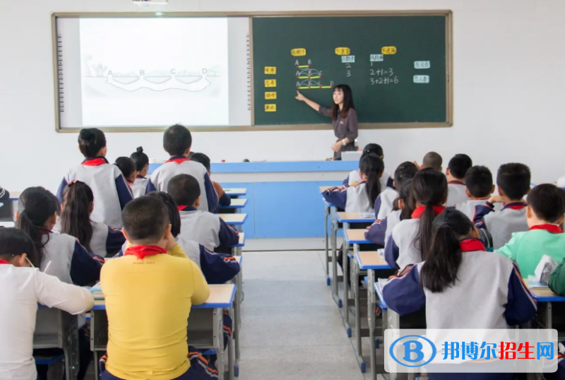 陜西2023年去讀中專學(xué)校學(xué)什么對(duì)以后好一點(diǎn)