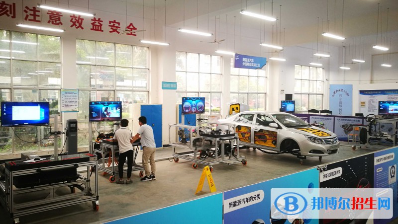 云南2023年讀中專學(xué)校可以考大學(xué)嗎