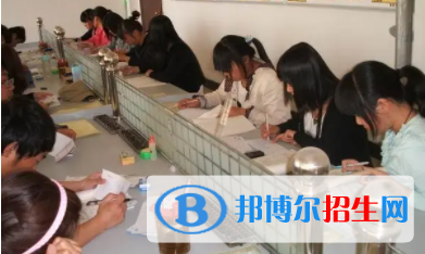 浙江2023年讀什么中專學校好