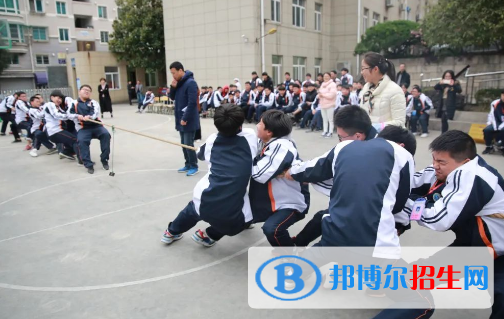 杭州2023年中專學(xué)?？梢钥即髮W(xué)嗎