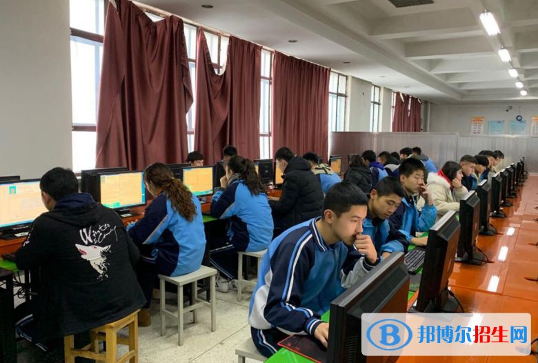 蘭州2023年女生讀計算機(jī)學(xué)校怎么樣