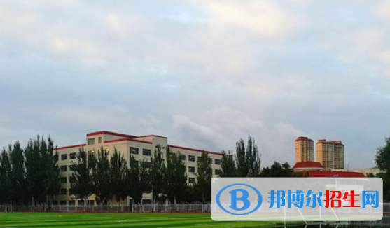 定西市第一中學(xué)2023年學(xué)費、收費多少 