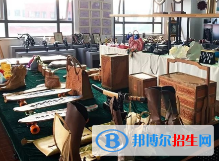 皮具藝術(shù)設(shè)計(jì)專(zhuān)業(yè)好嗎?