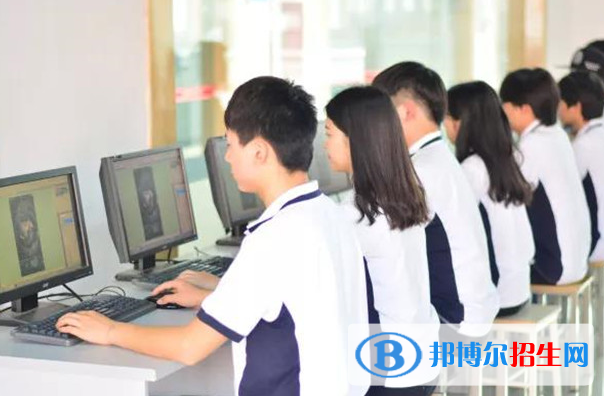 四川2023年女生適合計算機(jī)學(xué)校嗎
