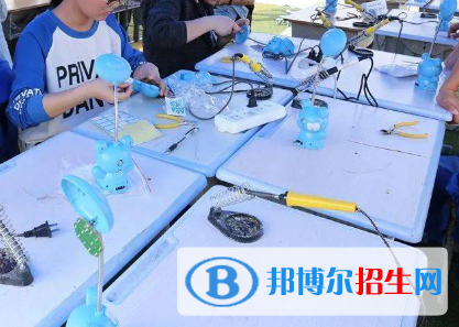 智能科學(xué)與技術(shù)專業(yè)好嗎?(智能科學(xué)與技術(shù)專業(yè))