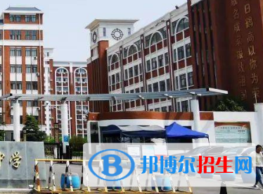 鶴壁市鶴高中學(xué)、清華園實驗學(xué)校2022年分數(shù)線是多少?(2023參考)