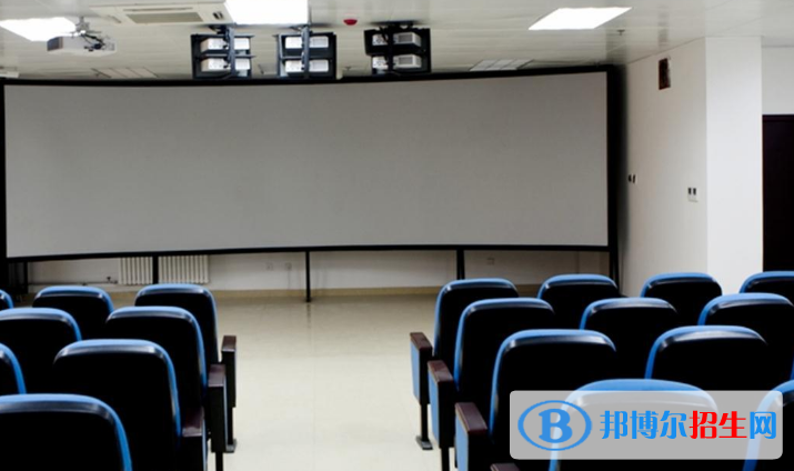 重慶2023年上中專學?？梢钥即髮W嗎