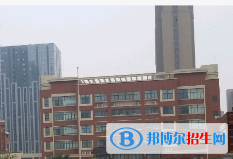 新鄉(xiāng)市育才高中、美術(shù)高級(jí)中學(xué)2022錄取分?jǐn)?shù)線（2023參考）