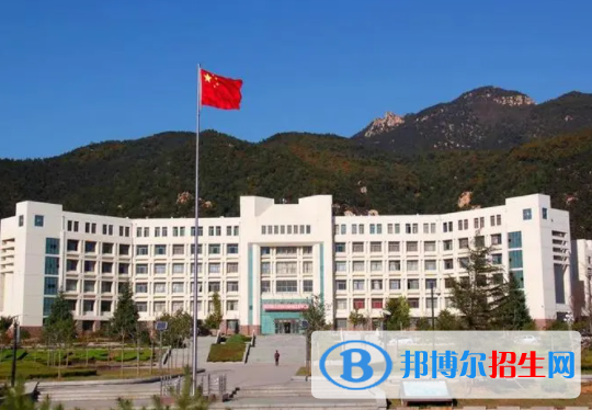 泰山學(xué)院是不是雙一流大學(xué)嗎？