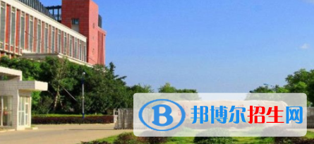 武昌工學(xué)院是不是雙一流大學(xué)？