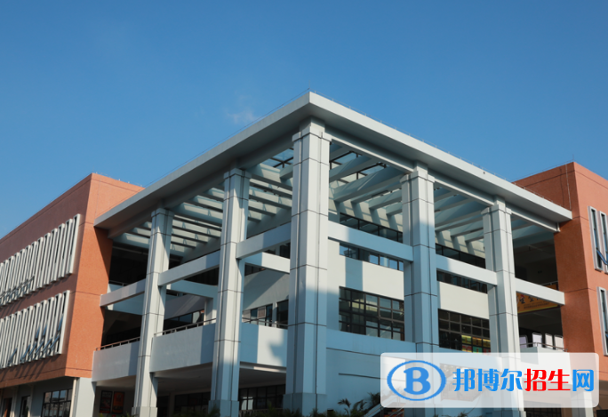 廣西建設(shè)職業(yè)技術(shù)學(xué)院(中外合作)2022年高職單招招生專業(yè)及計劃
