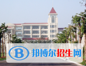 上海師范大學(xué)天華學(xué)院是不是雙一流大學(xué)？