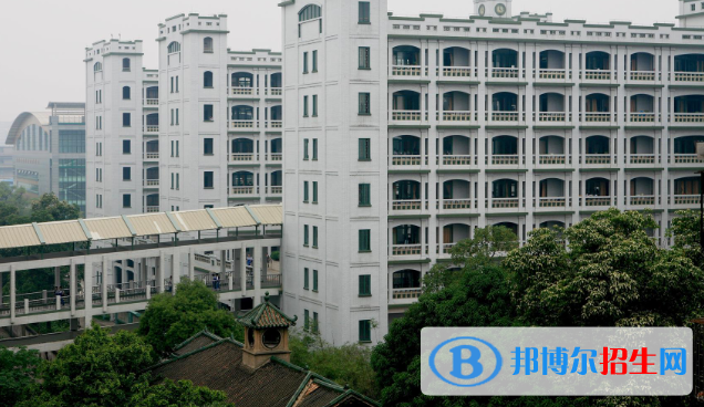 佛山市第一中學(xué)2023年學(xué)費、收費多少