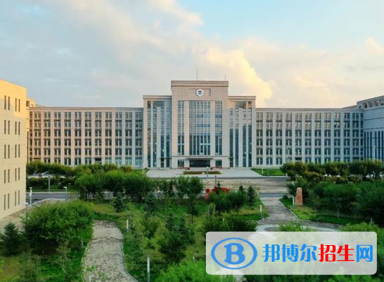 長春電子科技學(xué)院是不是985大學(xué)？