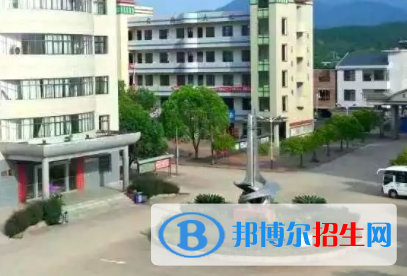 遂川二中2022錄取分?jǐn)?shù)線(xiàn)(2023參考）