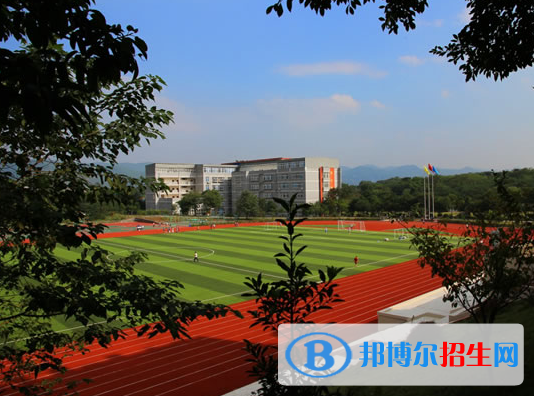 廣西建筑材料工業(yè)技工學校2023年網(wǎng)站網(wǎng)址